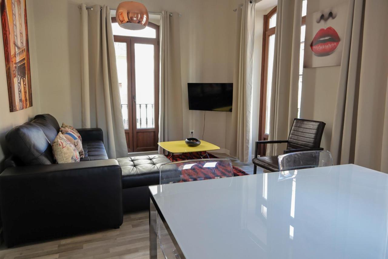 Triana Suite Dreams เซบีญา ภายนอก รูปภาพ